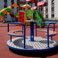 Ile kosztuje budowa placu zabaw? Odkryj ukryte koszty i oszczędności