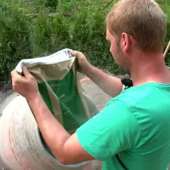 Jak mieszać cement z piaskiem - uniknij najczęstszych błędów