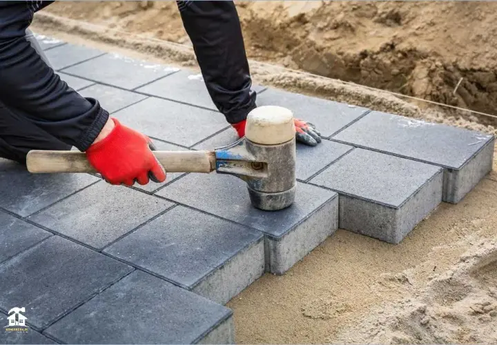 Jak układać kostkę brukową w piękne wzory – porady i inspiracje dla każdego