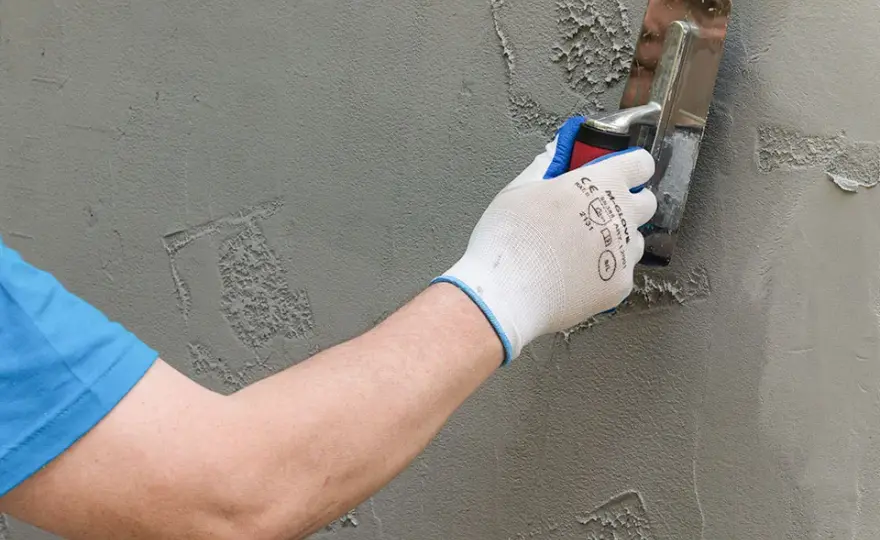 Jak położyć beton architektoniczny krok po kroku, unikając błędów