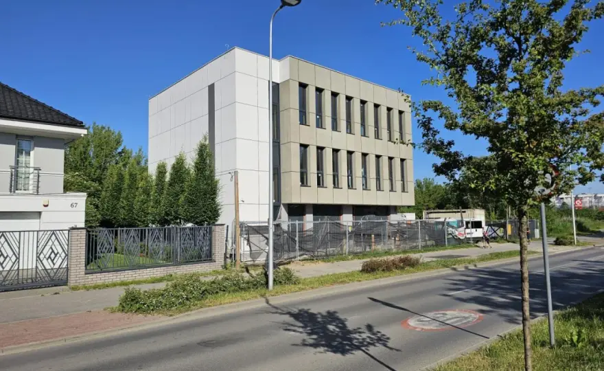 Ile kosztuje budowa bloku mieszkalnego? Zaskakujące ceny i czynniki wpływające na koszty