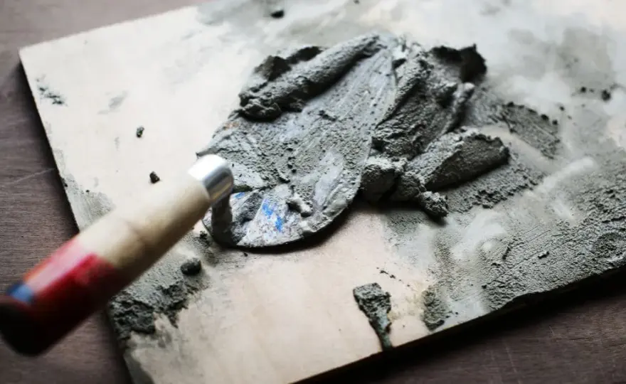 Cement 32 5 czy 42 5 - co wybrać dla lepszej wytrzymałości?